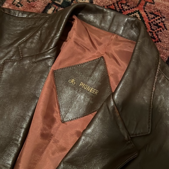 Vintage Oversized Brown Leather Blazer - Picture 2 of 4